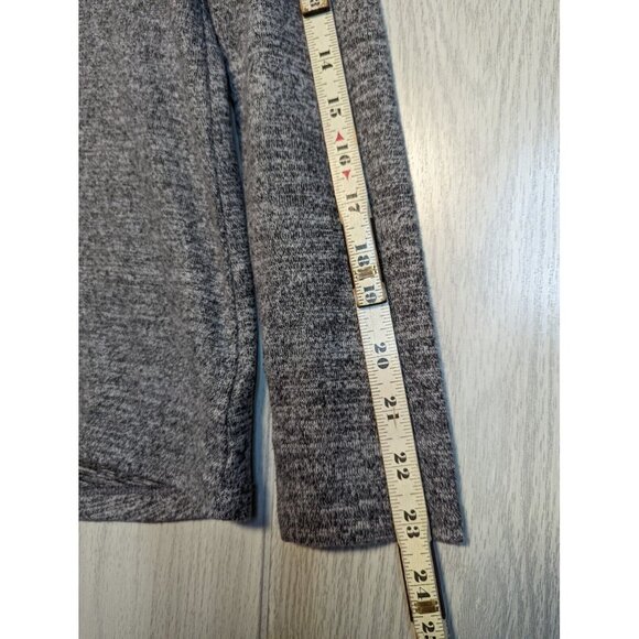 American Eagle Womens Long Sleeve Vneck Shirt Soft & Sexy Plush Medium Gray - Picture 6 of 6